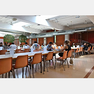 Otra vista diferente del comedor de la residencia