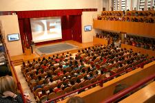 El vicerrector de Estudiantes da la bienvenida a los alumnos que comienzan este año en la Universidad